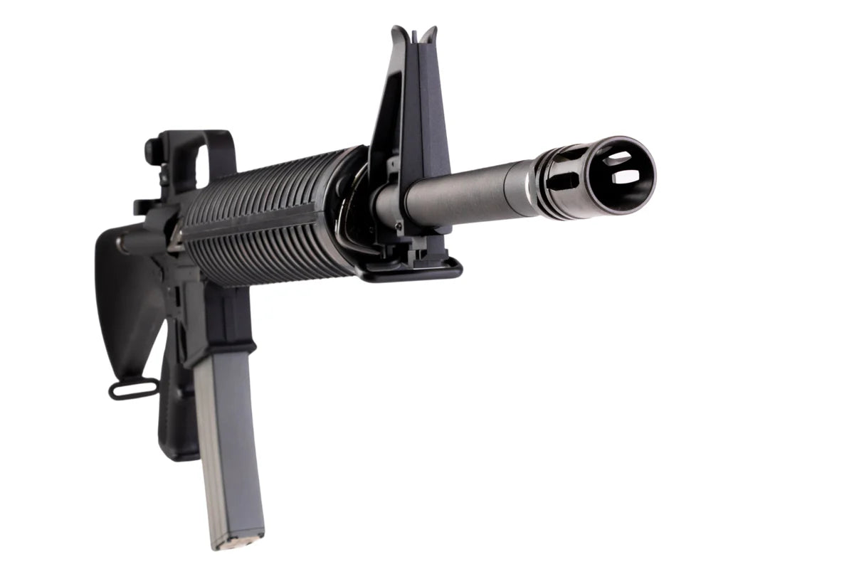 Réplique airsoft m16a2 gbb VFC noire avec chargeur et détail du canon en métal