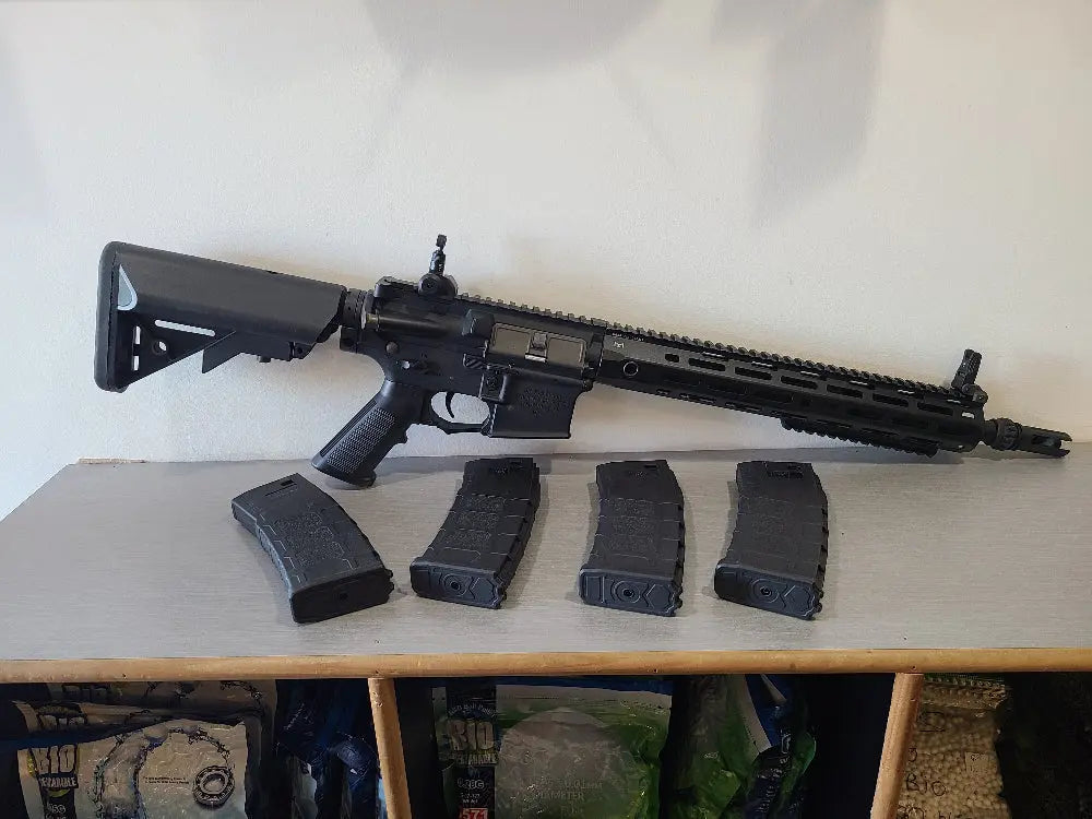 G&G SR15 E3 MOD2 / KINGHT ARMS + 3 MAG G2 - DISTRICT AIRSOFT