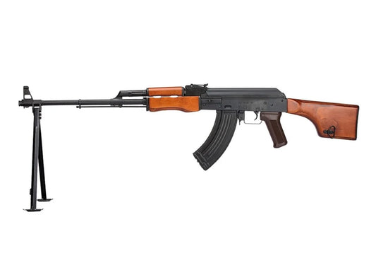 Fusil AEG LCT RPK avec crosse et poignée en bois, conçu pour tir réaliste et précision