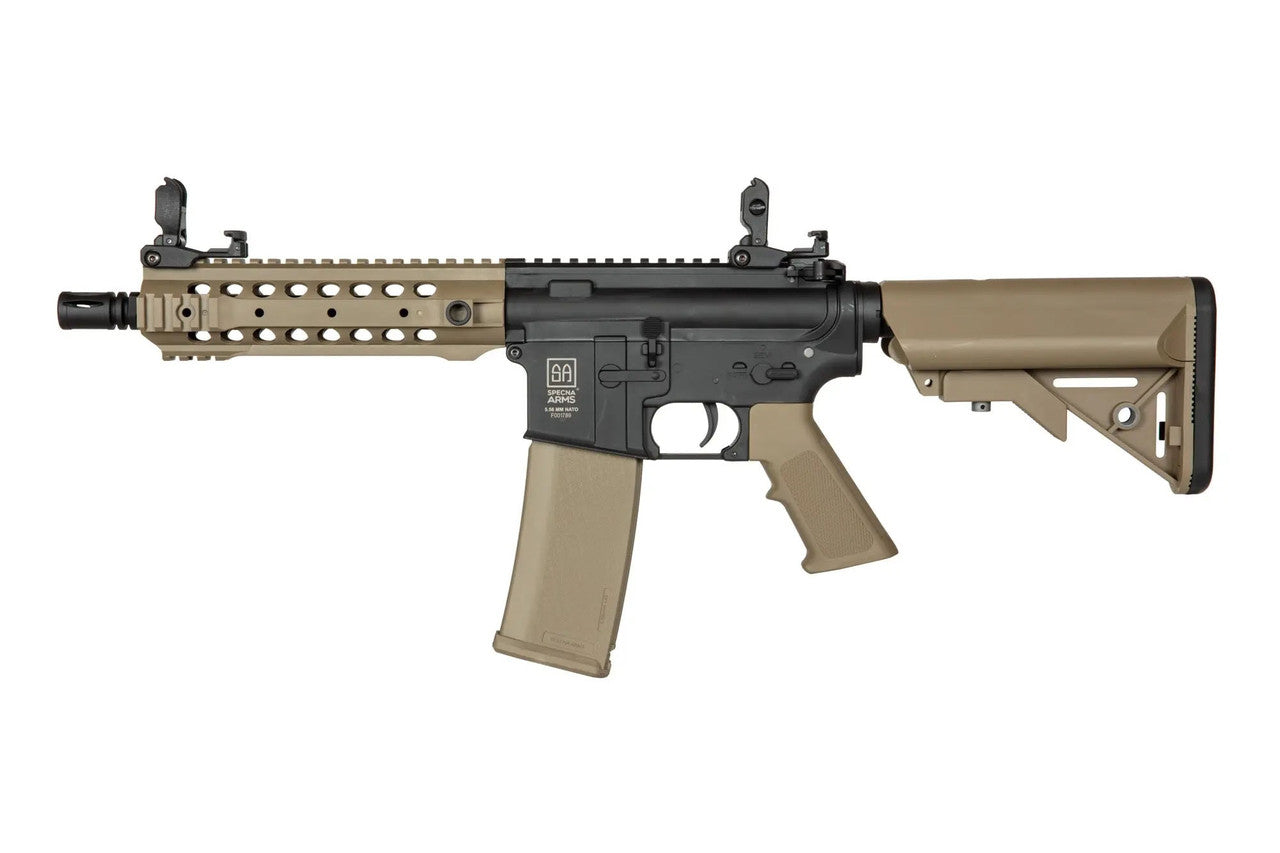 Fusil AEG Specna Arms F01 avec crosse réglable et garde-main tan pour airsoft